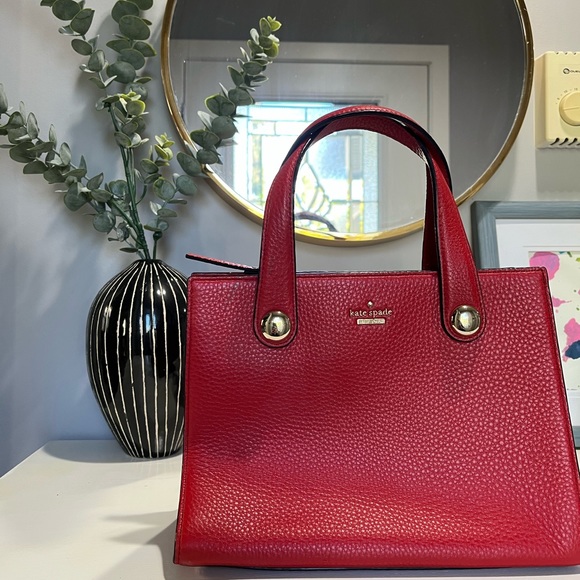 Red pebbled leather Kate Spade purse - Picture 1 of 4